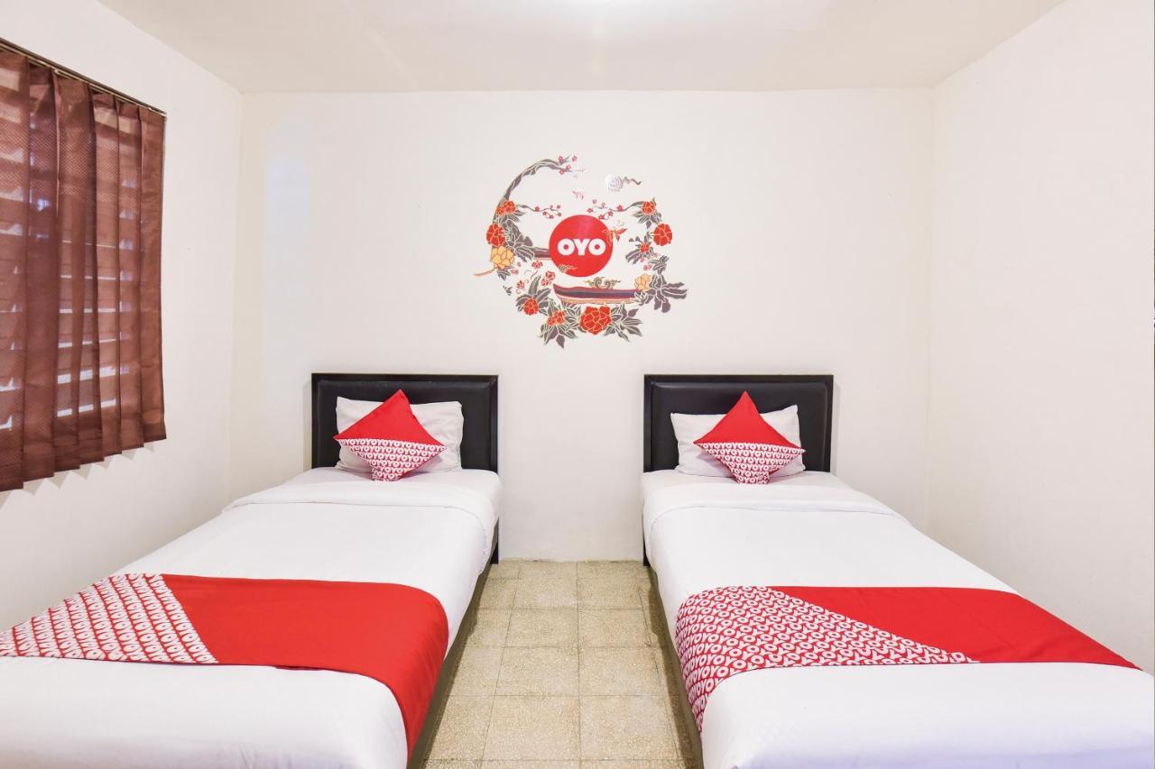 Oyo 348 Hotel Dieng Permai Yogyakarta Exteriör bild