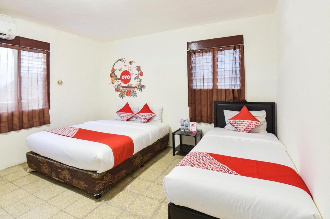 Oyo 348 Hotel Dieng Permai Yogyakarta Exteriör bild